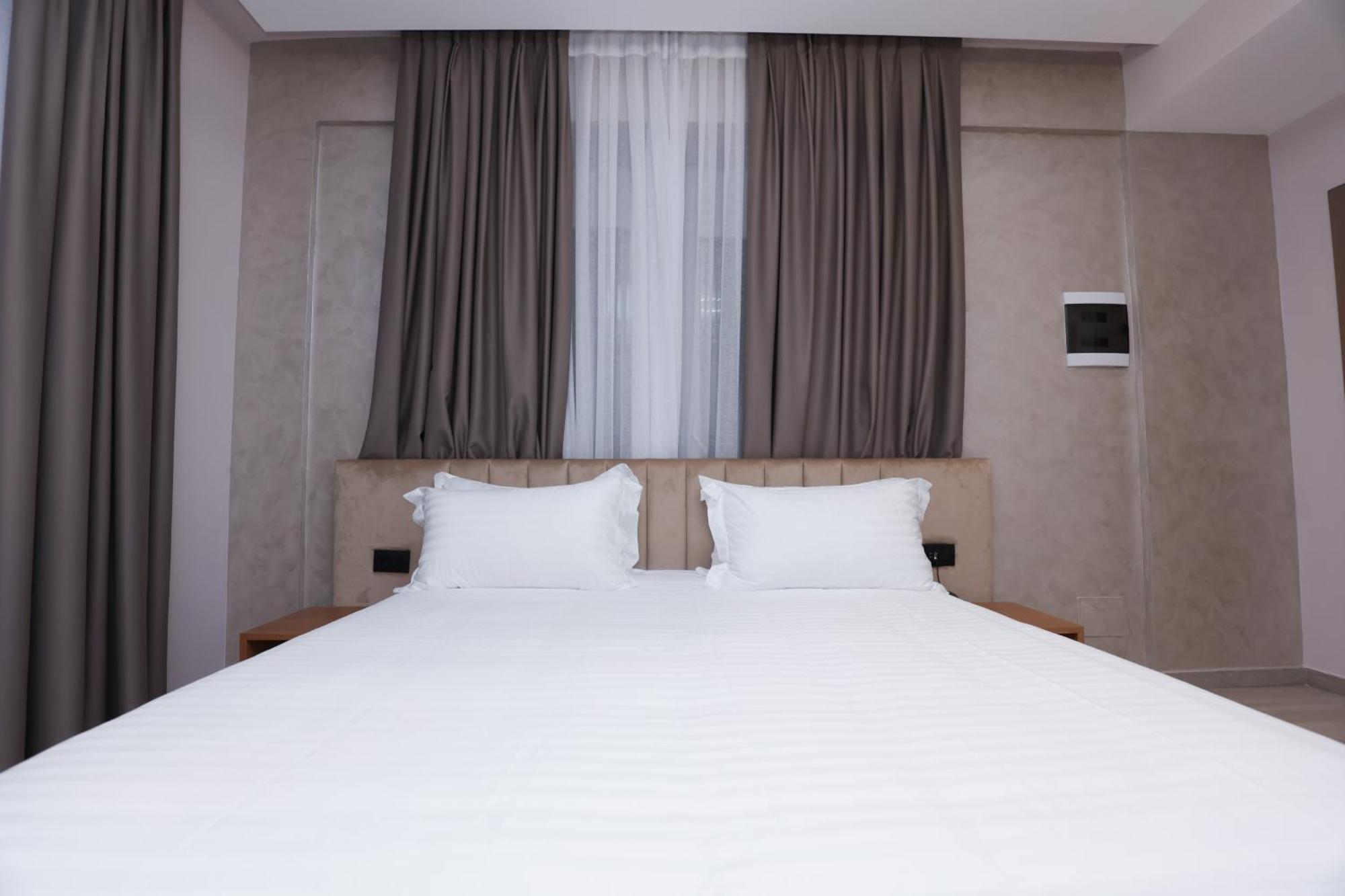 Residence Inn Hotel Tiranë Eksteriør bilde