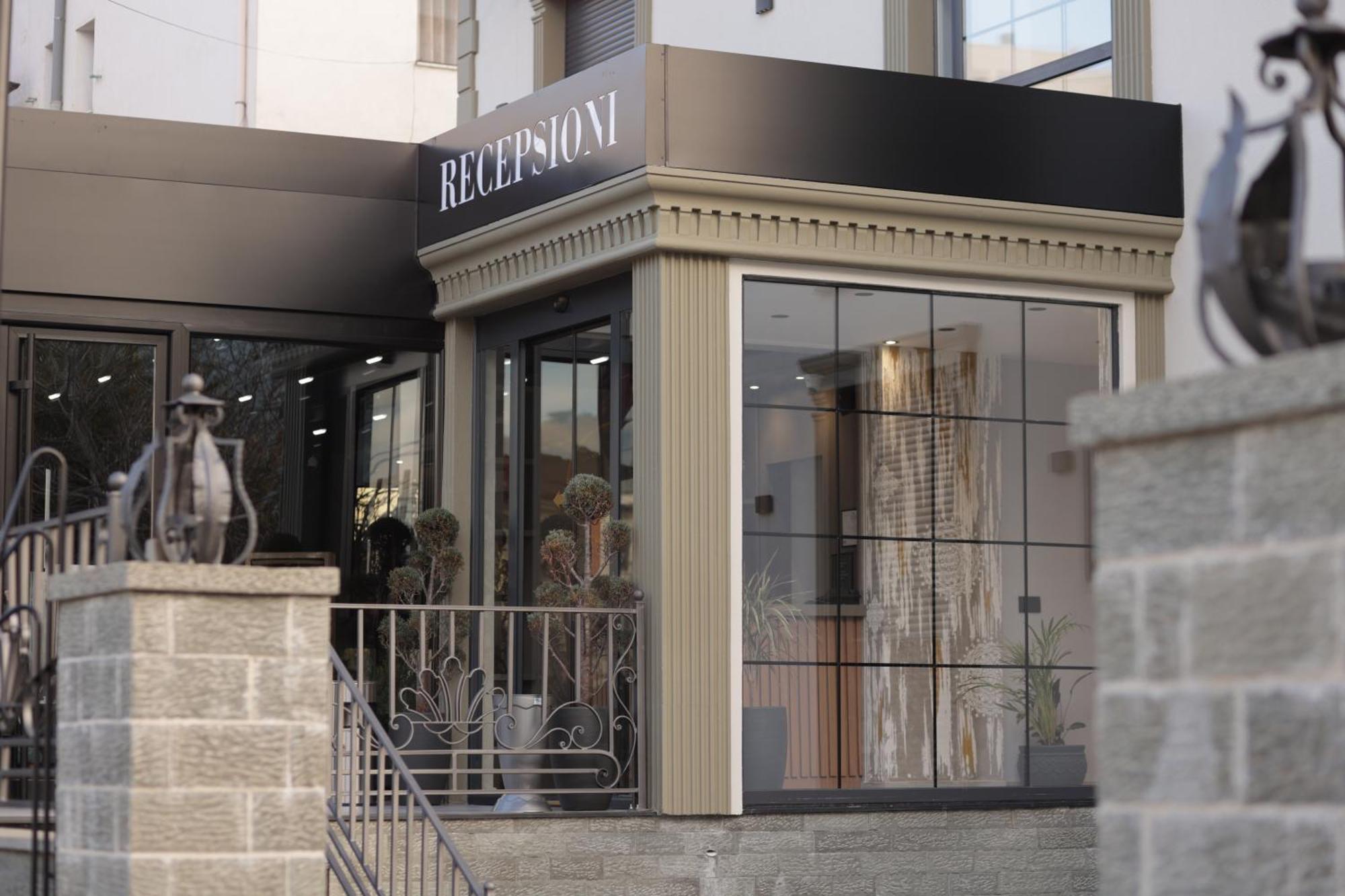 Residence Inn Hotel Tiranë Eksteriør bilde