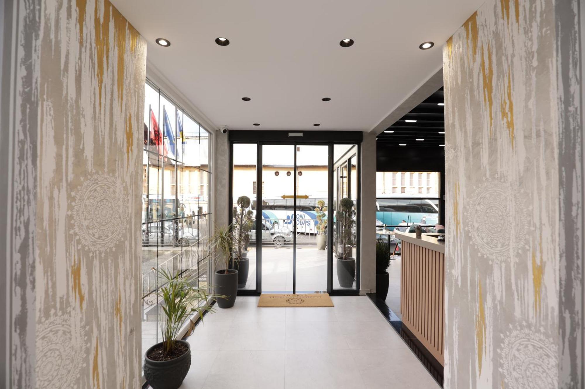 Residence Inn Hotel Tiranë Eksteriør bilde