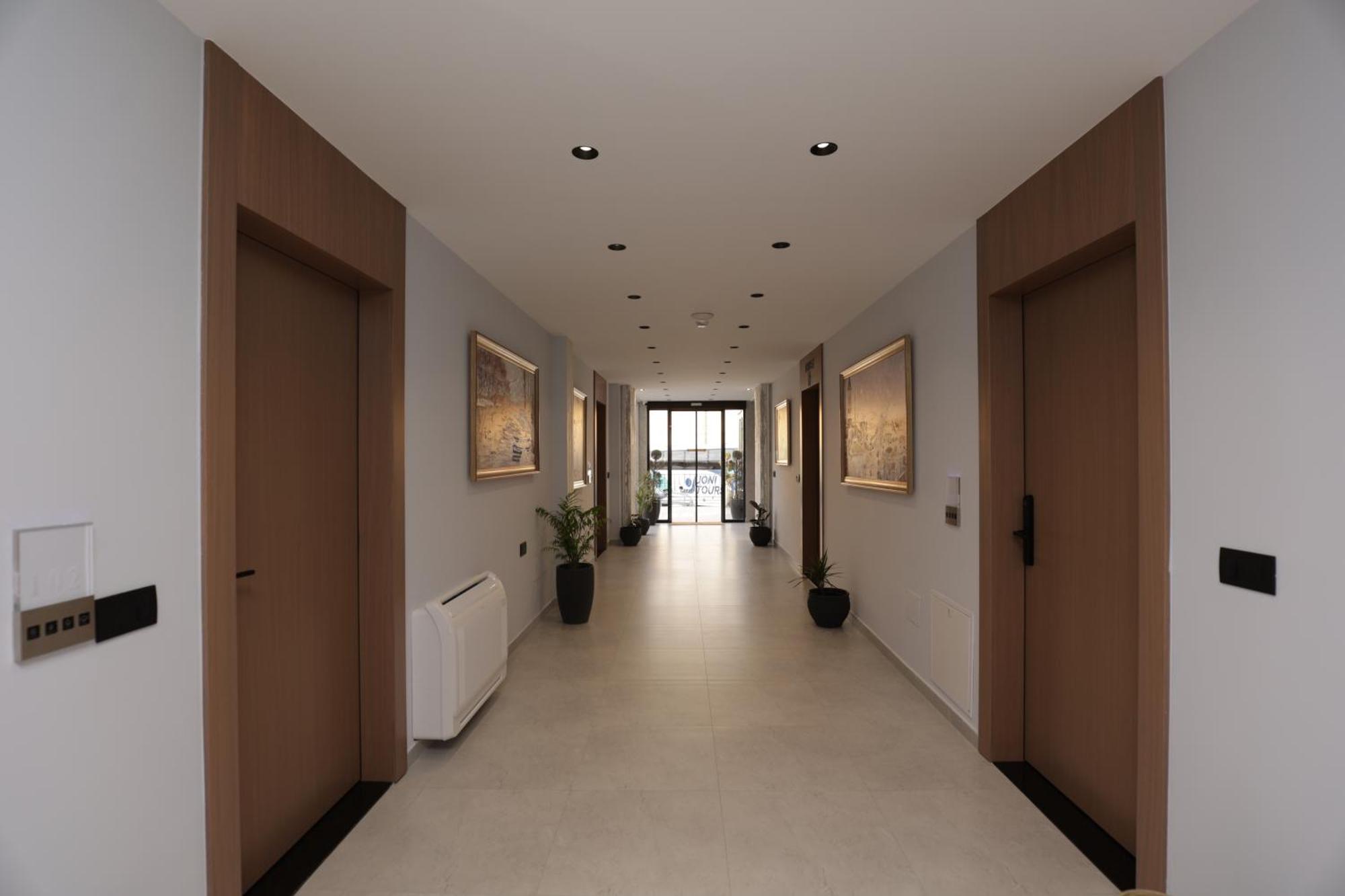Residence Inn Hotel Tiranë Eksteriør bilde