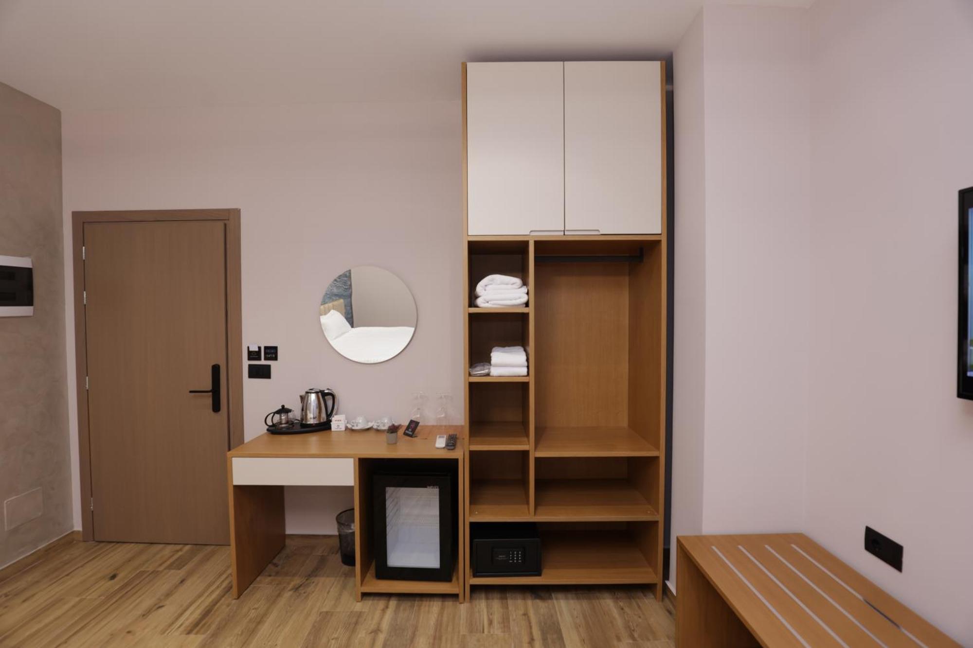 Residence Inn Hotel Tiranë Eksteriør bilde